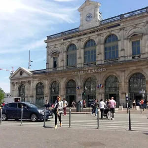 Appartement Functional Flat Close To The Station, Lille